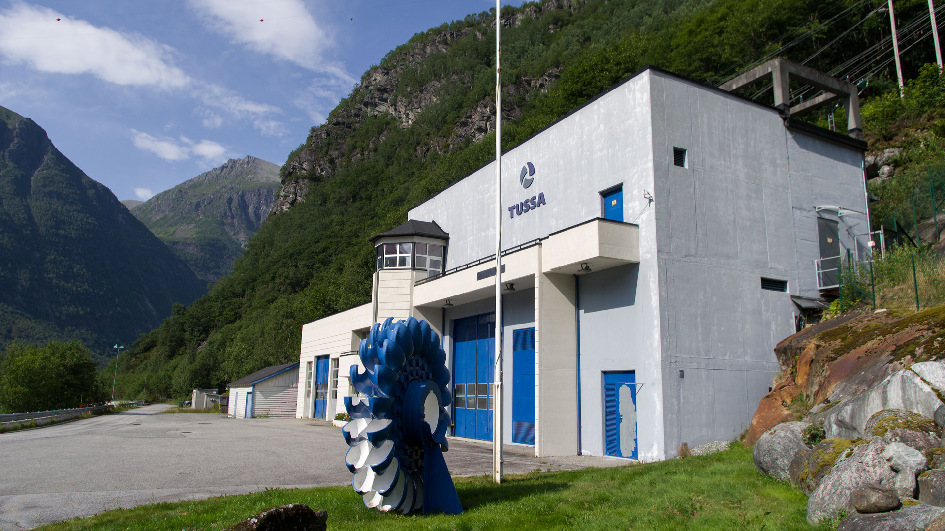 picture of aker solution logo on a wall